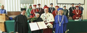 Profesor Ewa Wipszycka-Bravo odebrała tytuł 
doktora honoris causa Uniwersytetu w Białymstoku
