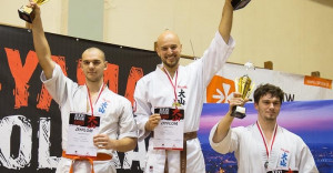Sportowy sukces Doktoranta UwB! W ciągu dwóch tygodni zdobył dwa trofea na mistrzostwach w karate kontaktowym