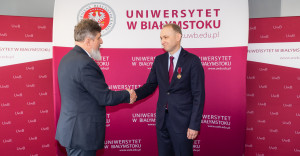 Prof. Andrzej Stupakiewicz z Brązowym Krzyżem Zasługi 