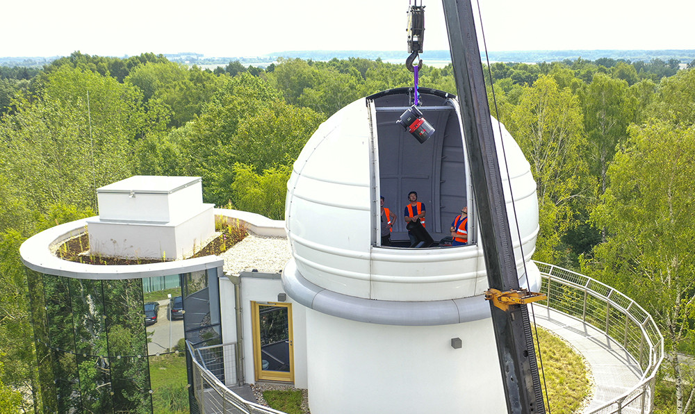 W Obserwatorium Uniwersytetu w Białymstoku stanął nowoczesny teleskop ASA 600!